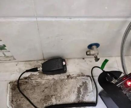 广汉屋顶漏水维修公司分享下卫生间漏水的危害及解决方法